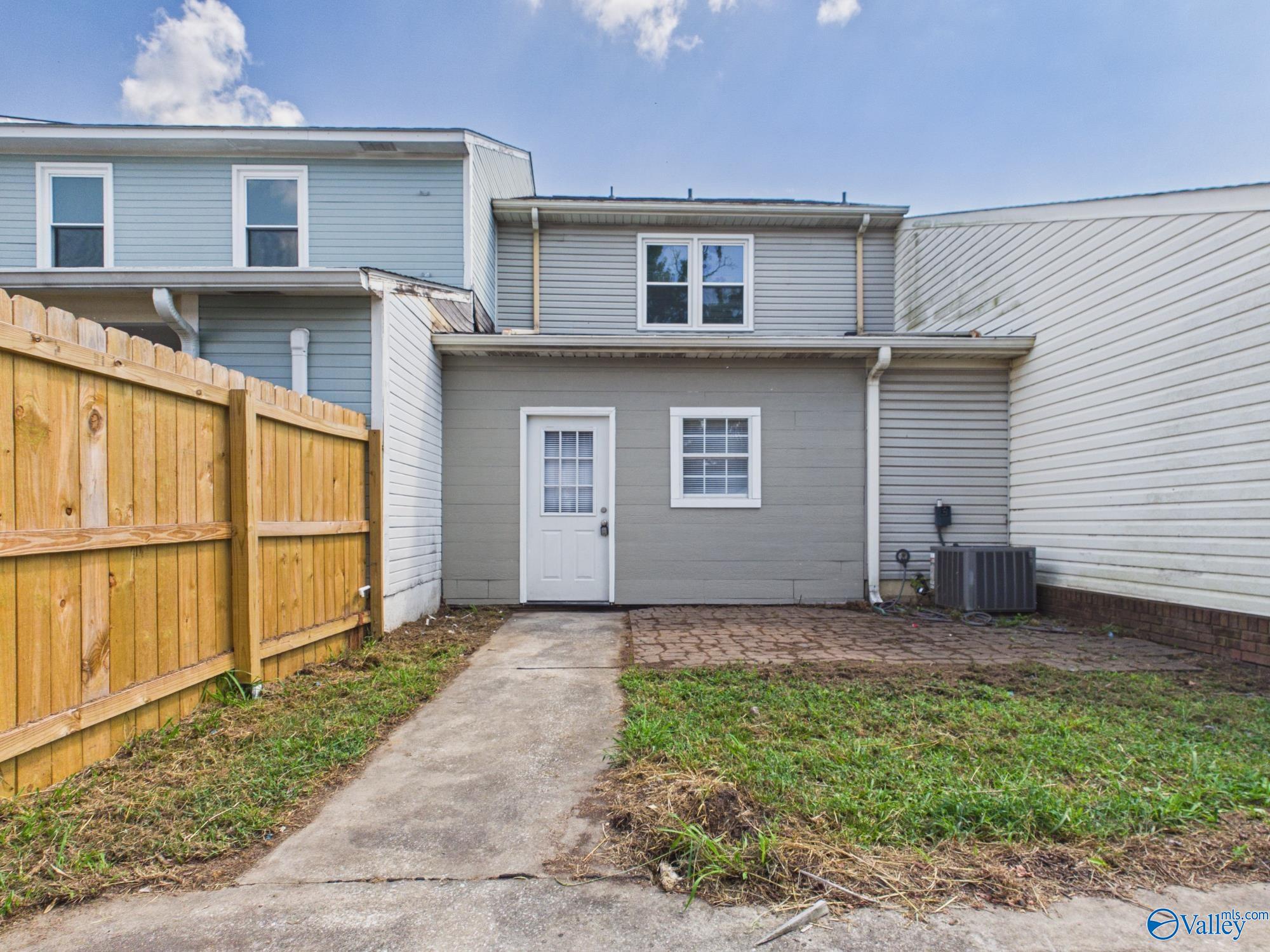 1829 E Brownstone Ave Sw SW
