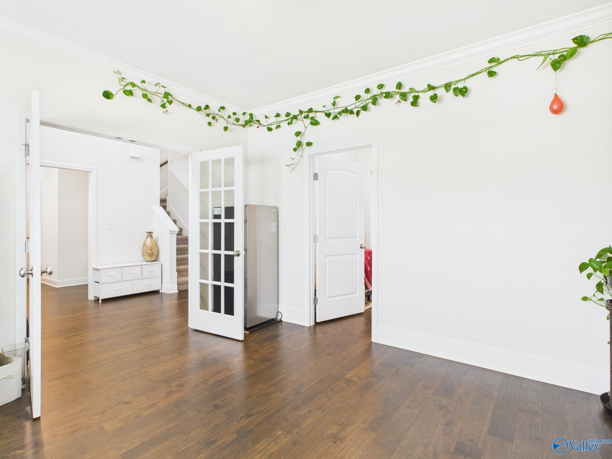 26 Hemingway Road