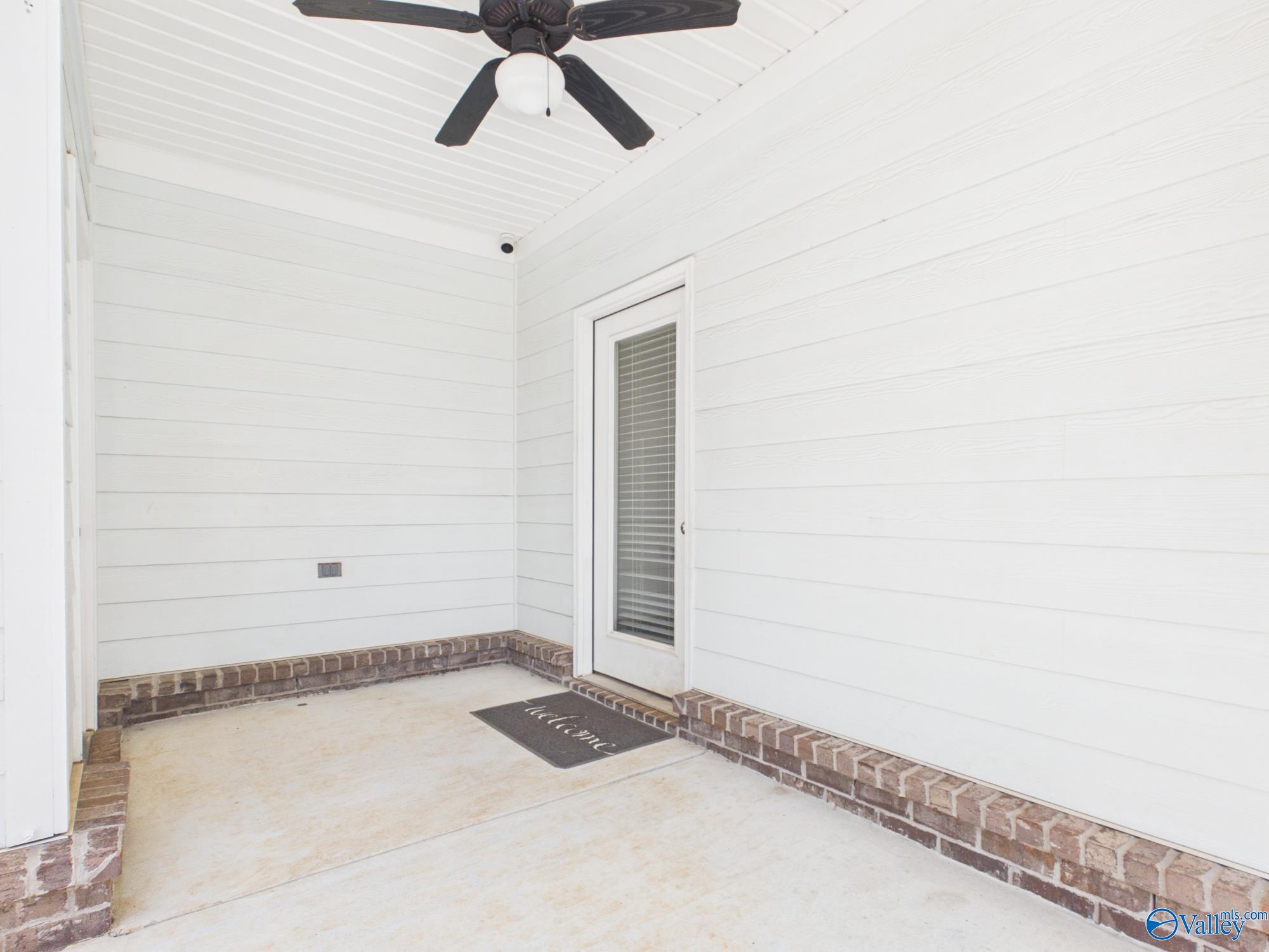 102 Waxwing Street