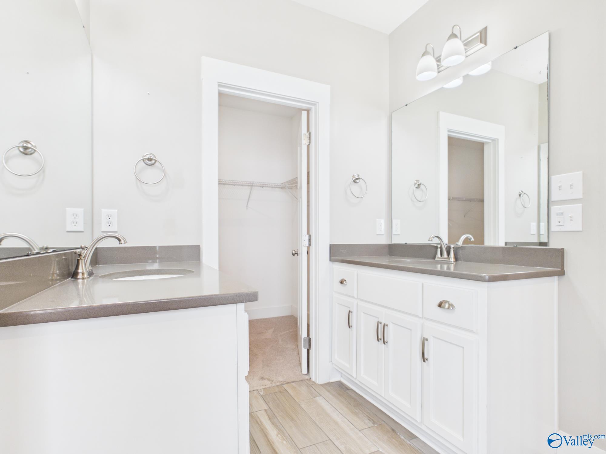 102 Waxwing Street