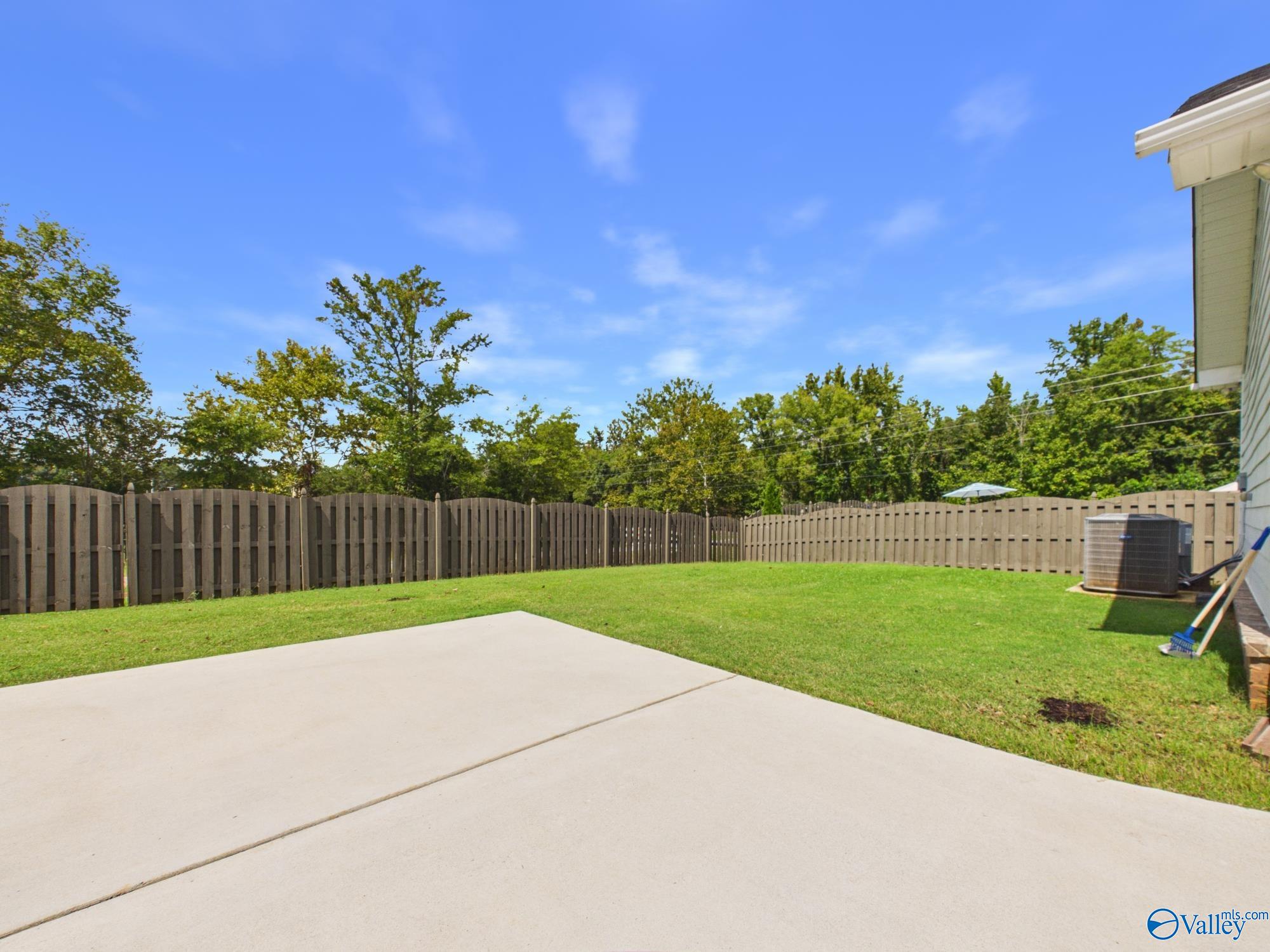 102 Waxwing Street