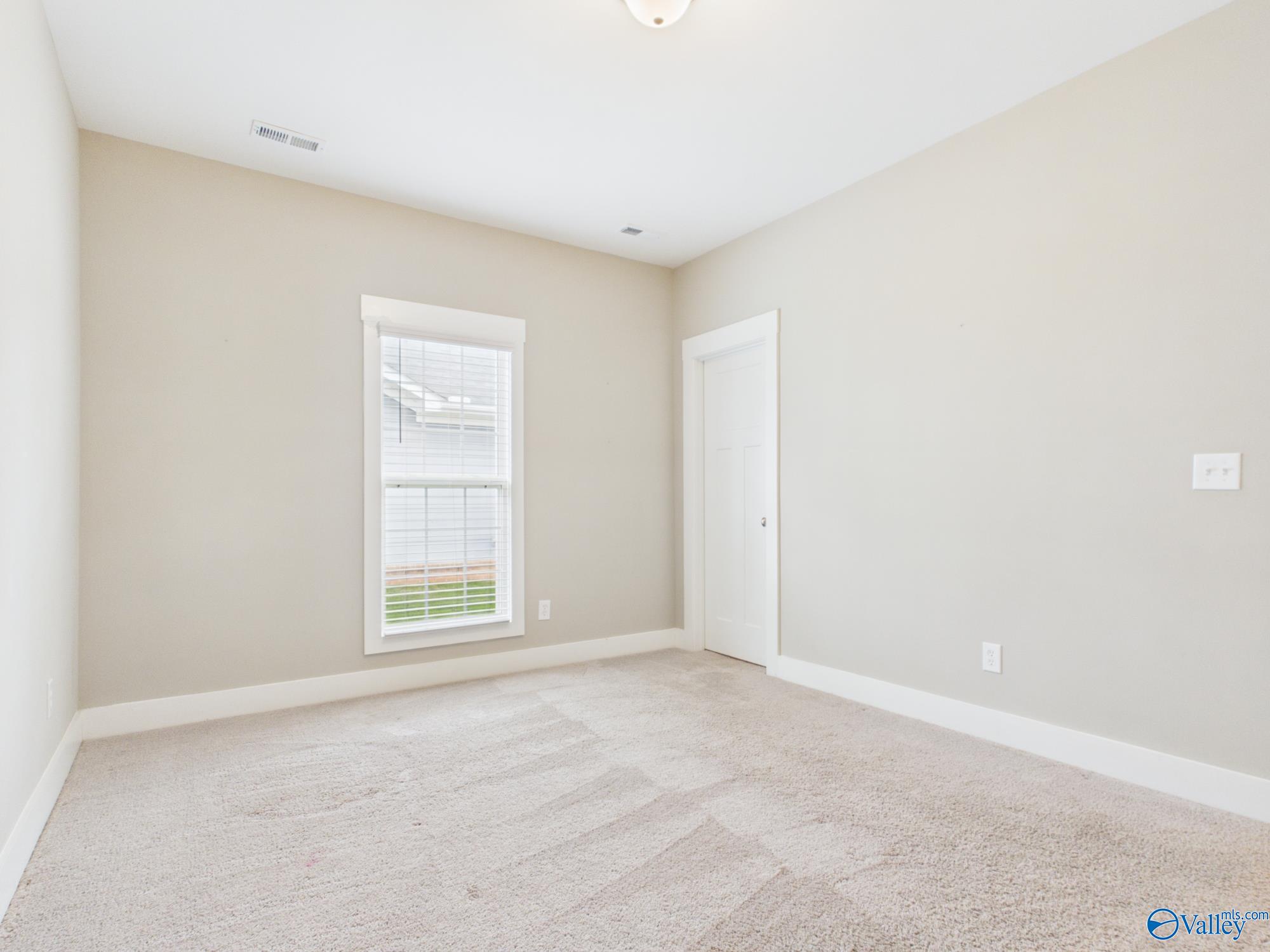 102 Waxwing Street