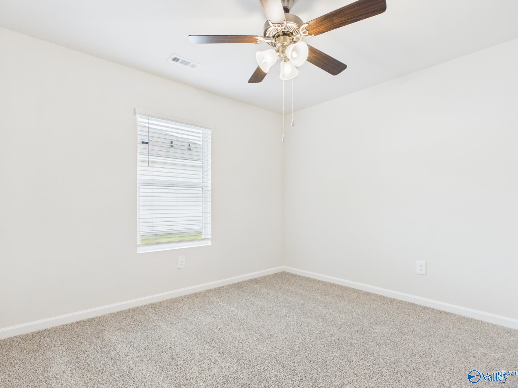 9910 Sequoyah Cove Drive SE
