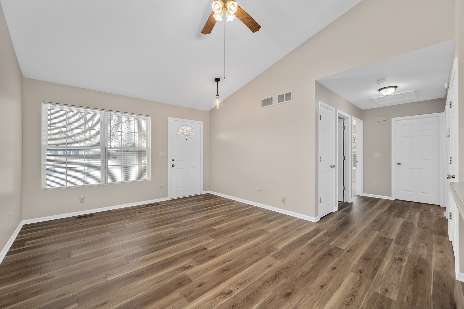 565 Mihelich Lane Unit: 565