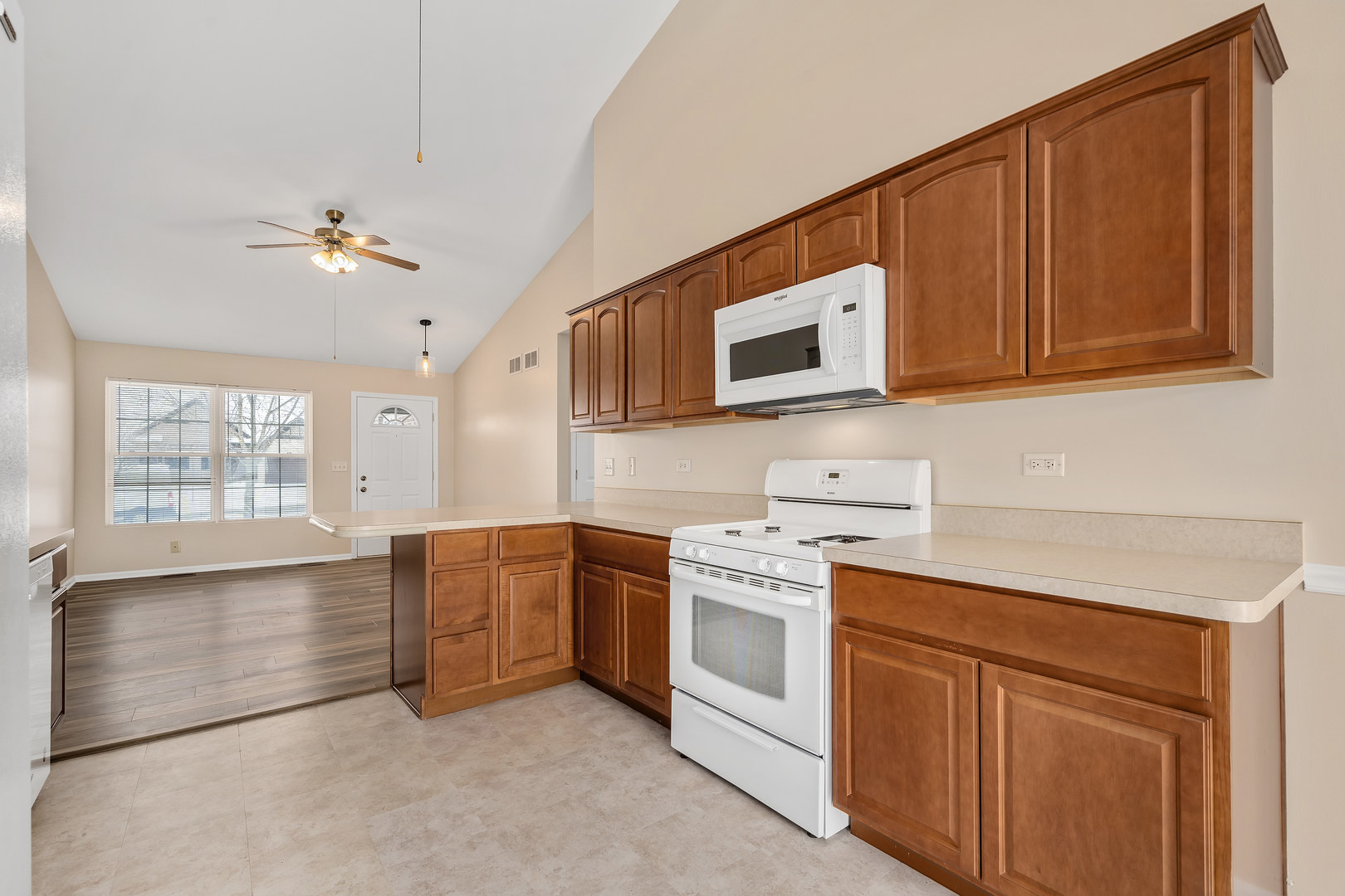 565 Mihelich Lane Unit: 565