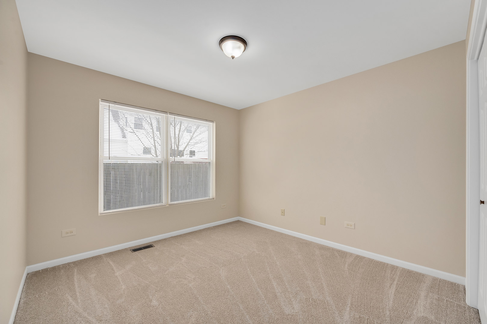 565 Mihelich Lane Unit: 565