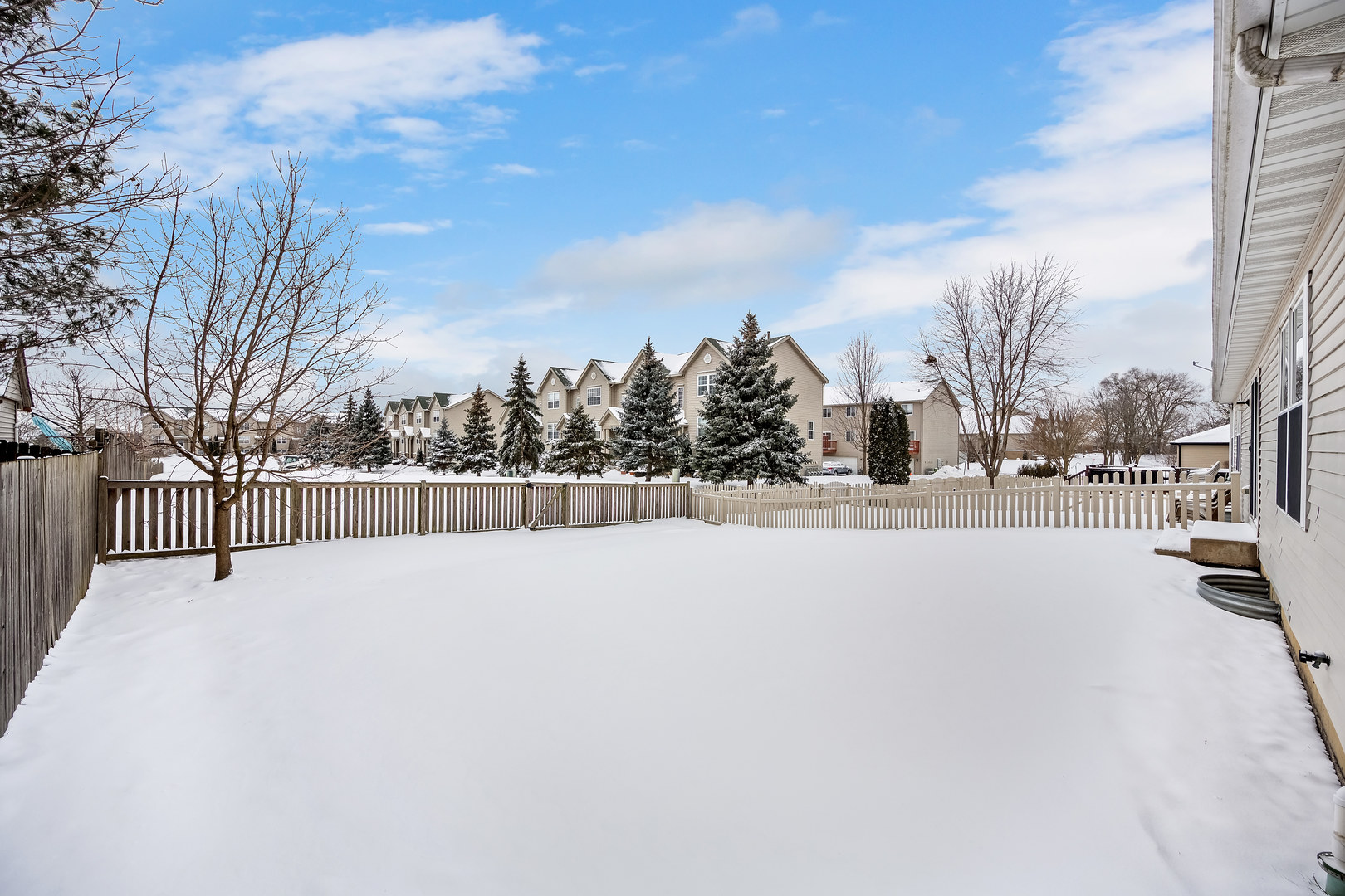 565 Mihelich Lane Unit: 565