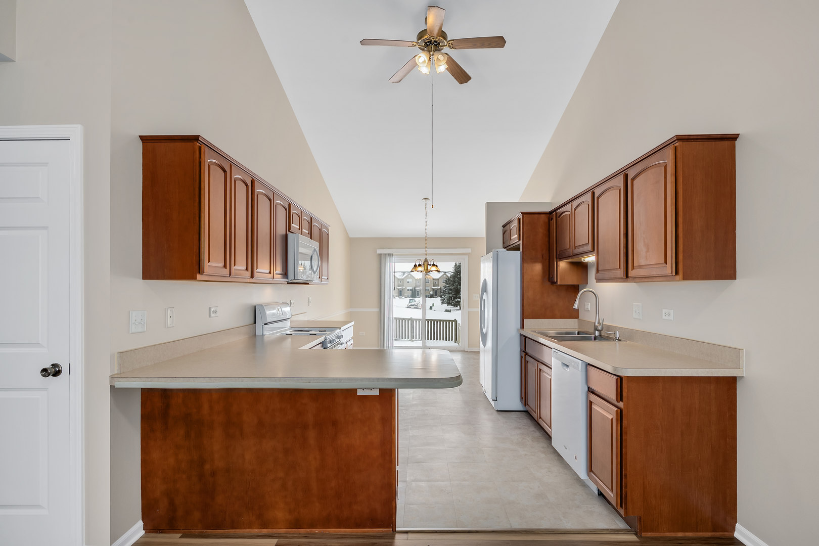 565 Mihelich Lane Unit: 565