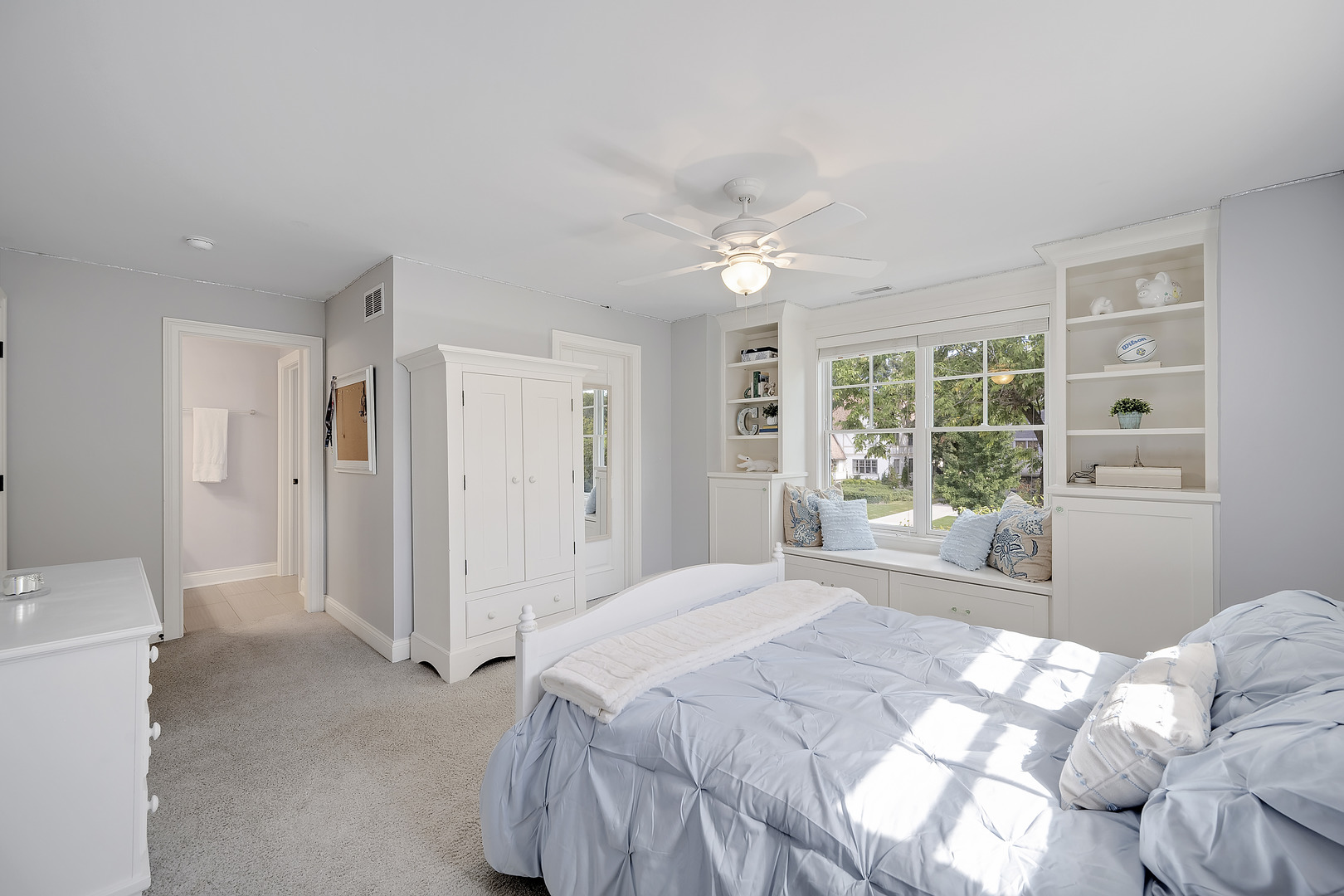 4910 Northcott Avenue