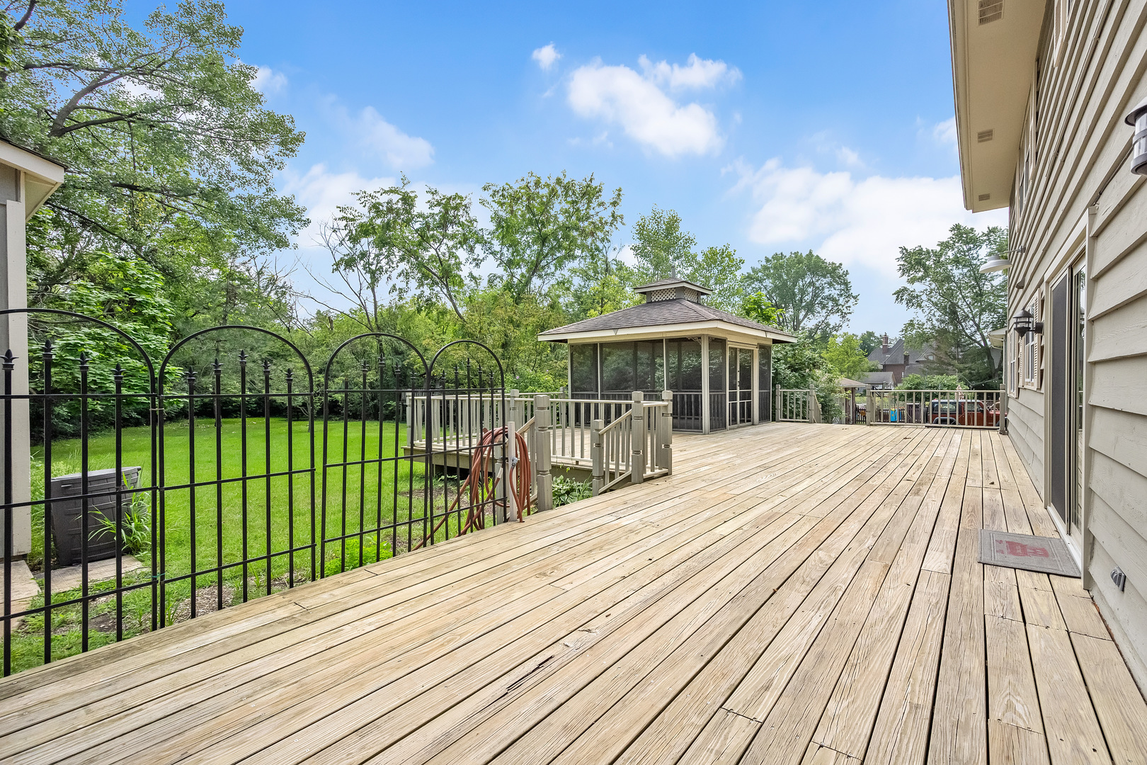 3741 Sterling Road