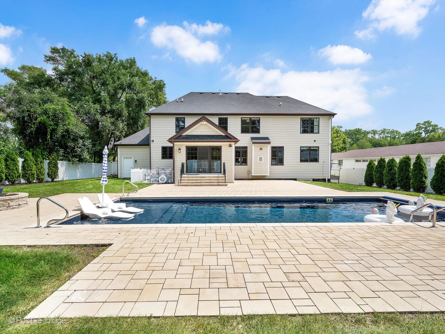 4408 Stonewall Avenue