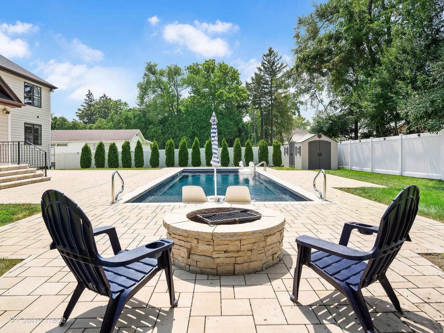 4408 Stonewall Avenue