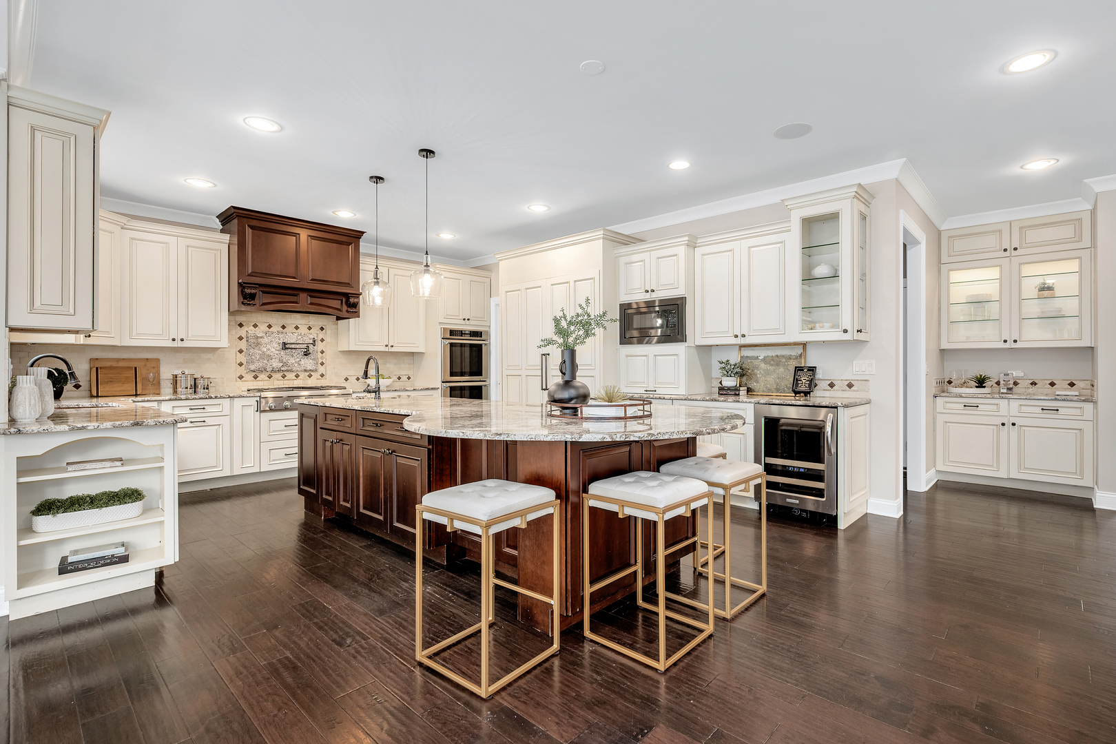 4408 Stonewall Avenue