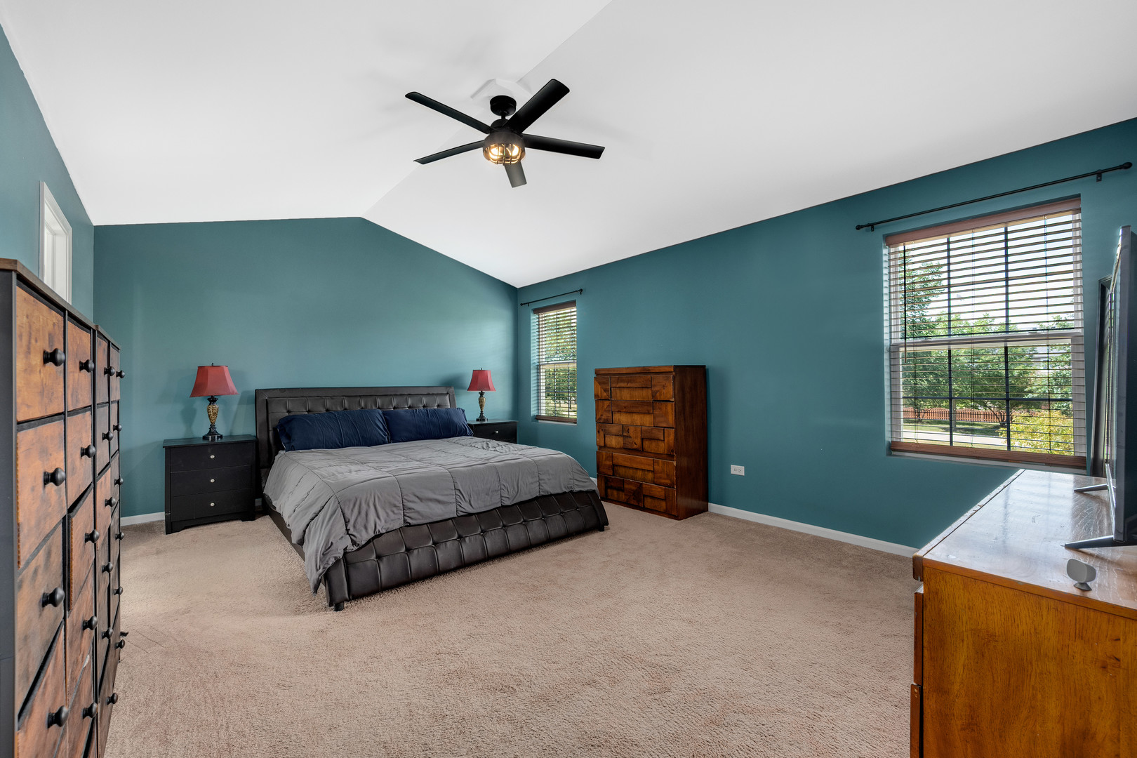 1127 Woodiris Drive