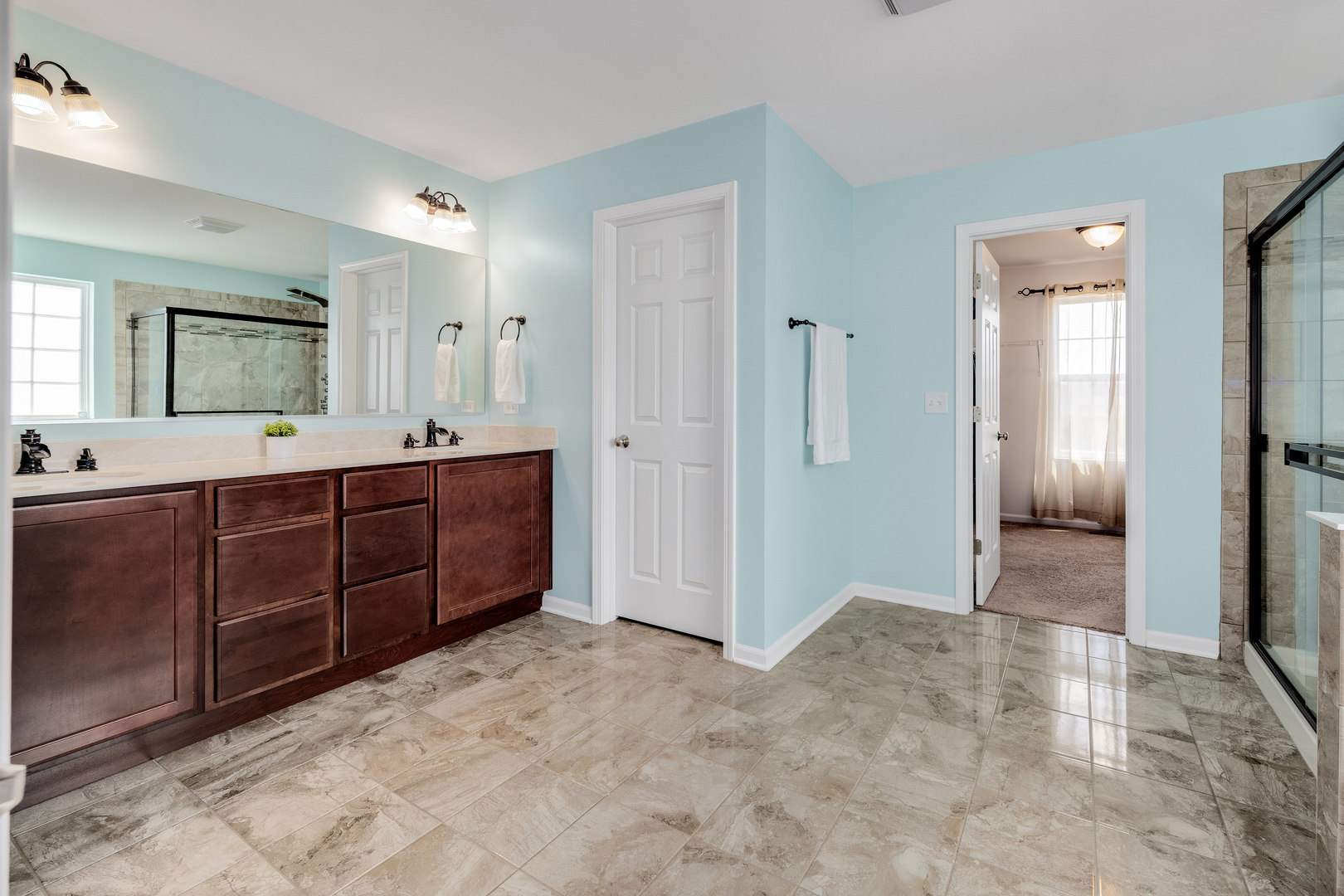 1127 Woodiris Drive