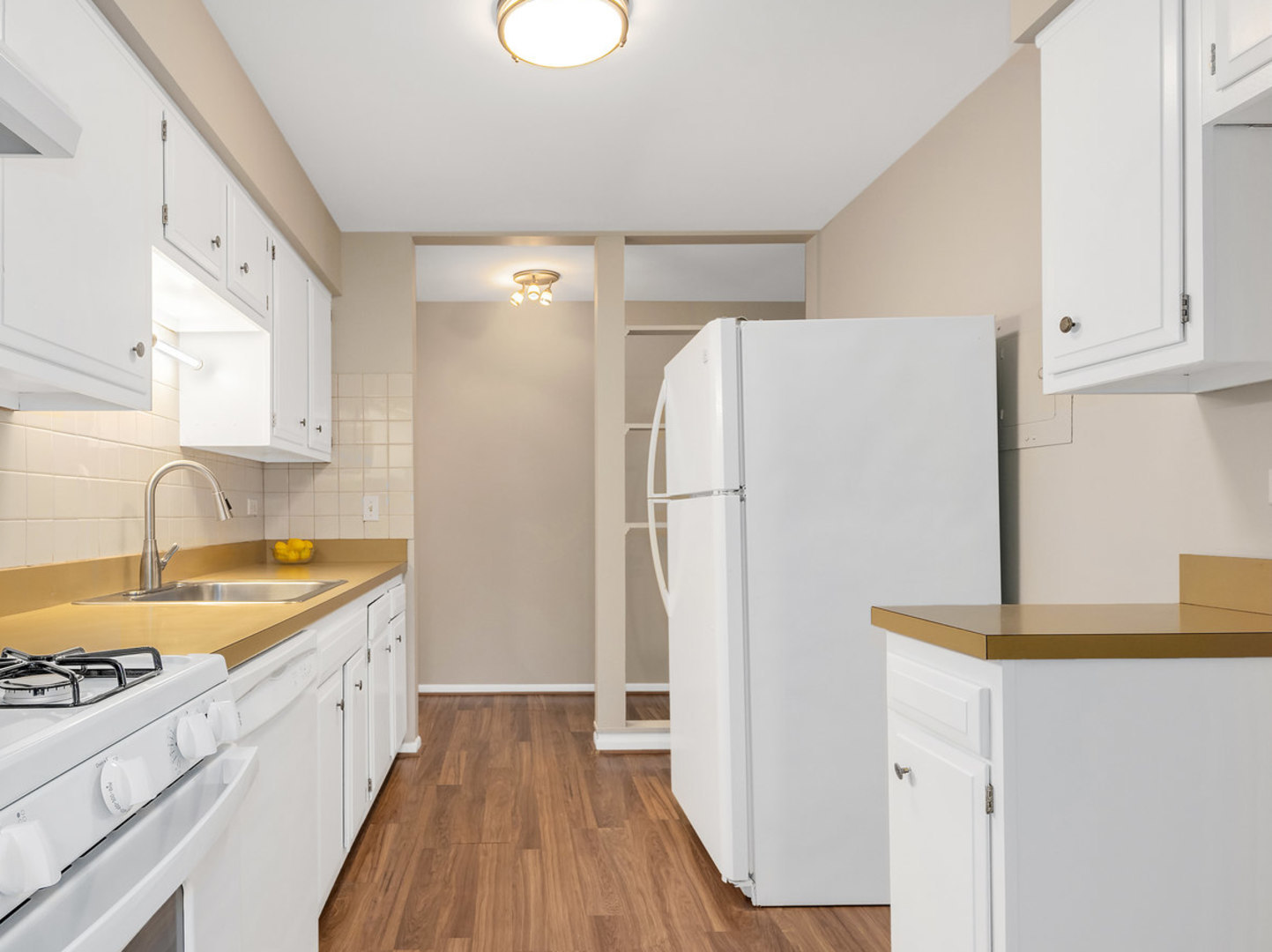 6824 Roberts Drive Unit: 5