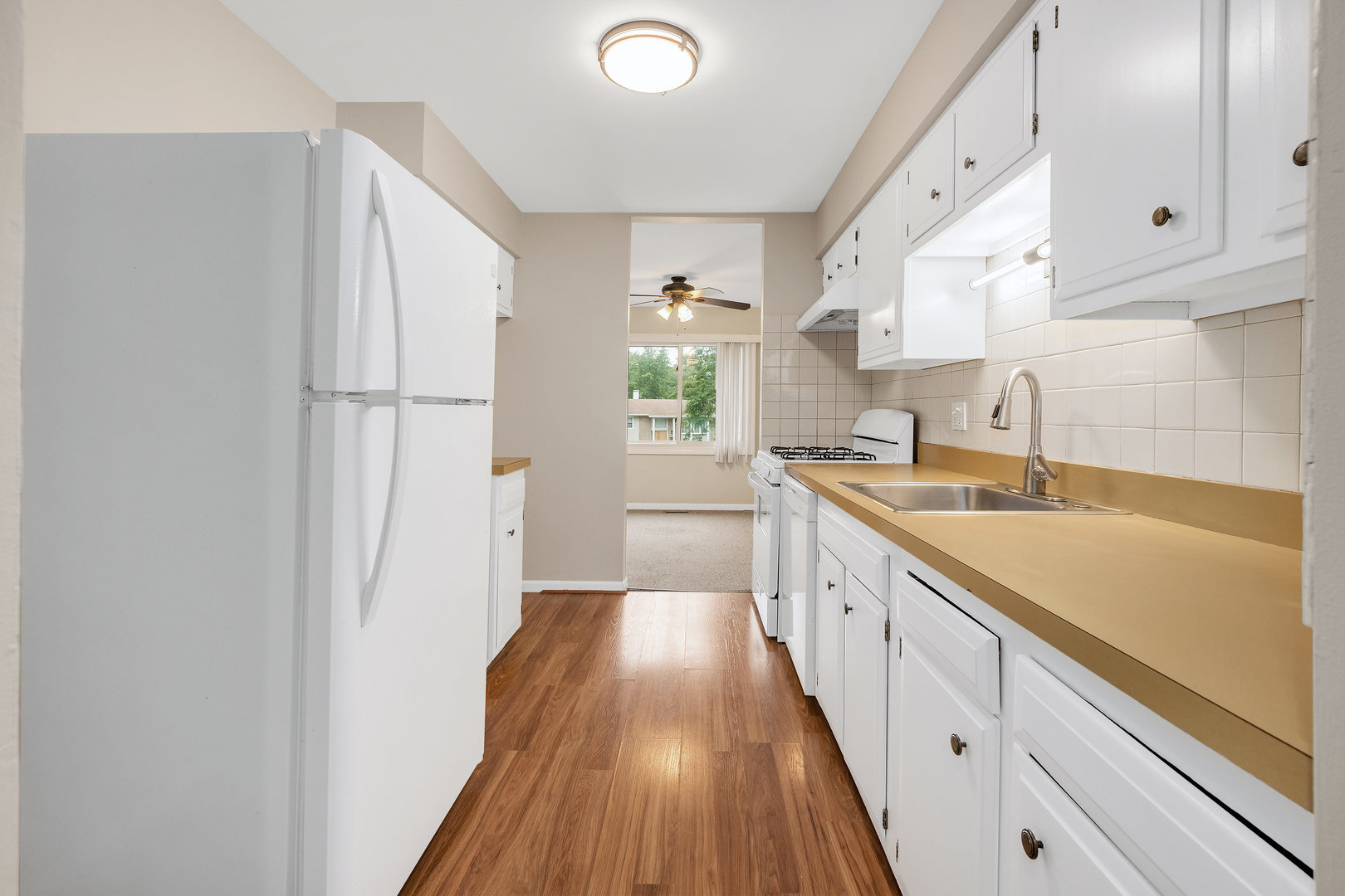 6824 Roberts Drive Unit: 5