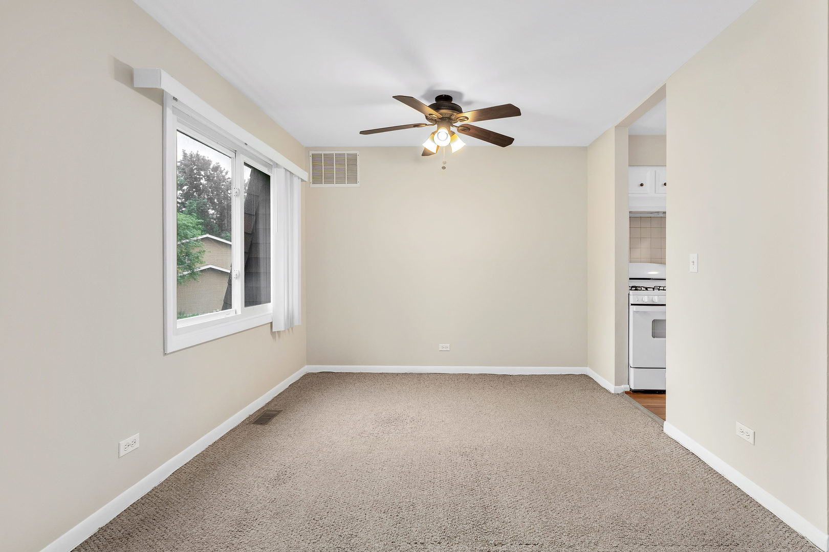 6824 Roberts Drive Unit: 5