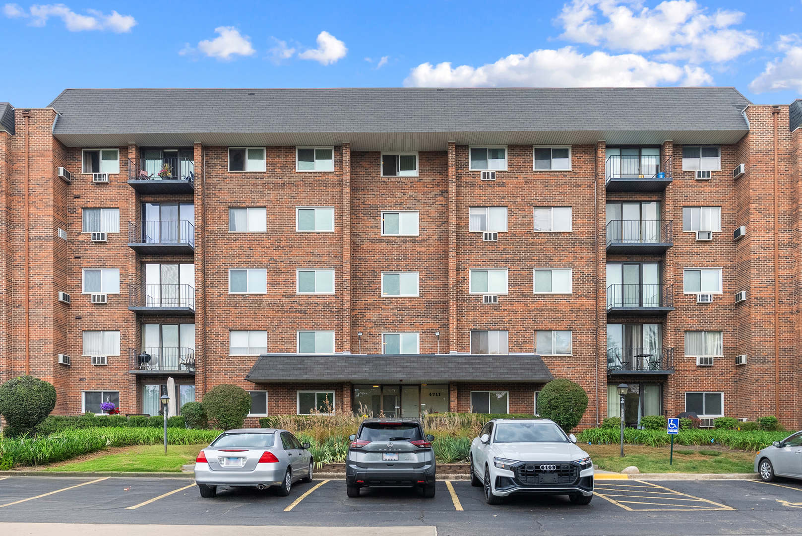 4711 Saint Joseph Creek Road Unit: 4H