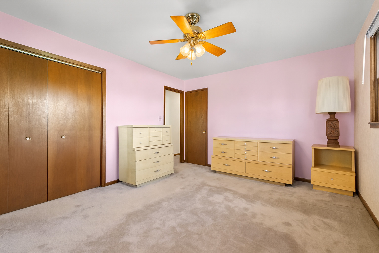 7831 Clarendon Hills Road