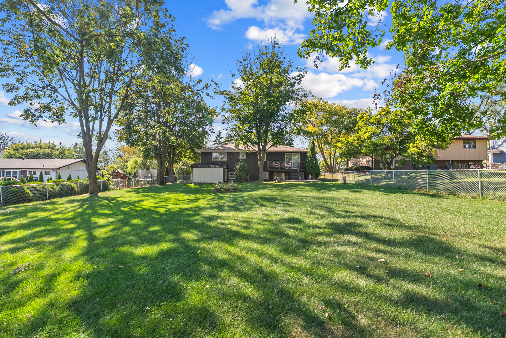 7831 Clarendon Hills Road