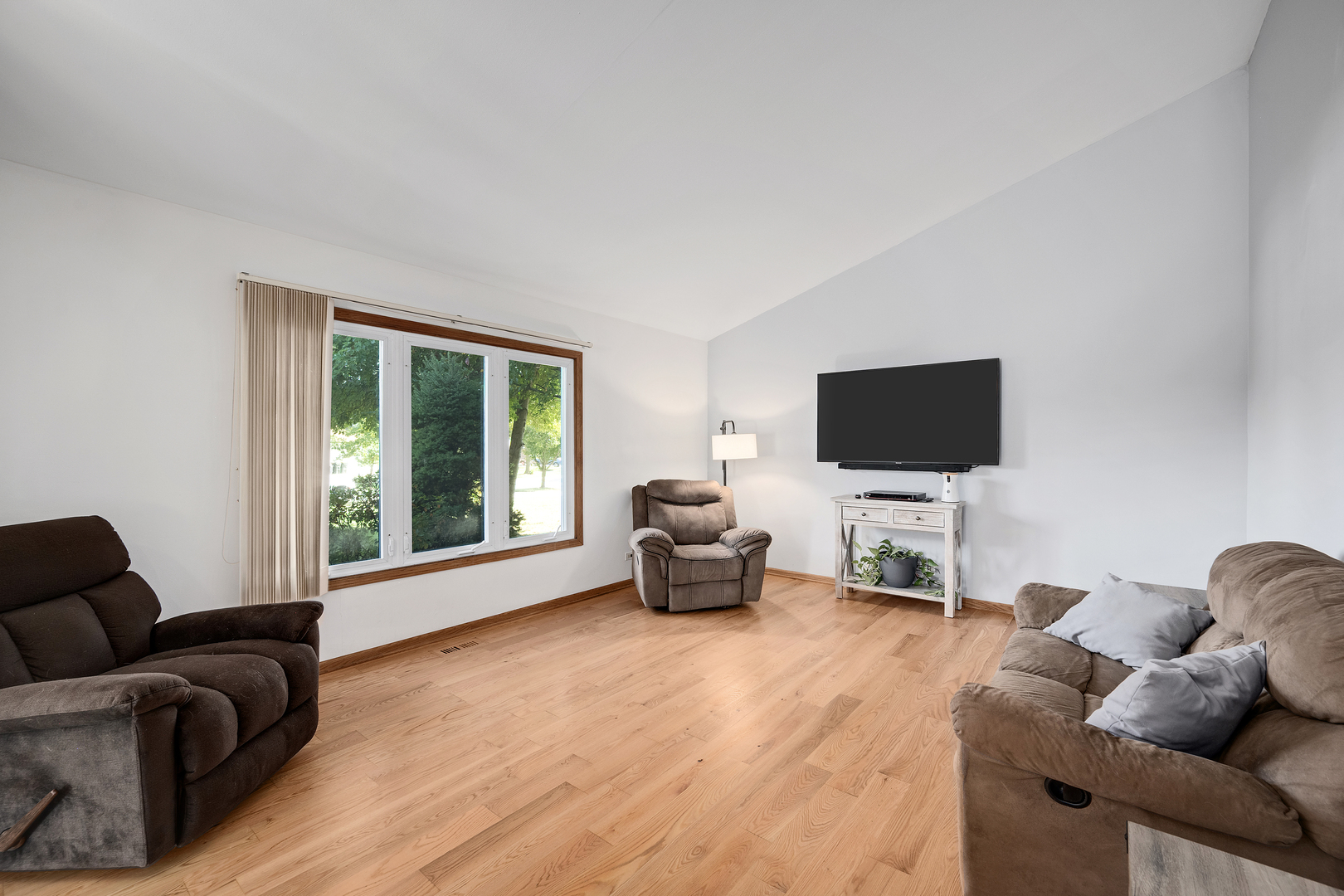263 Deming Place