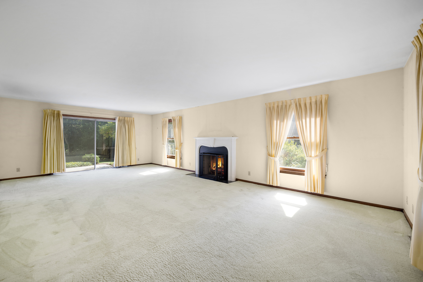 527 West Lane