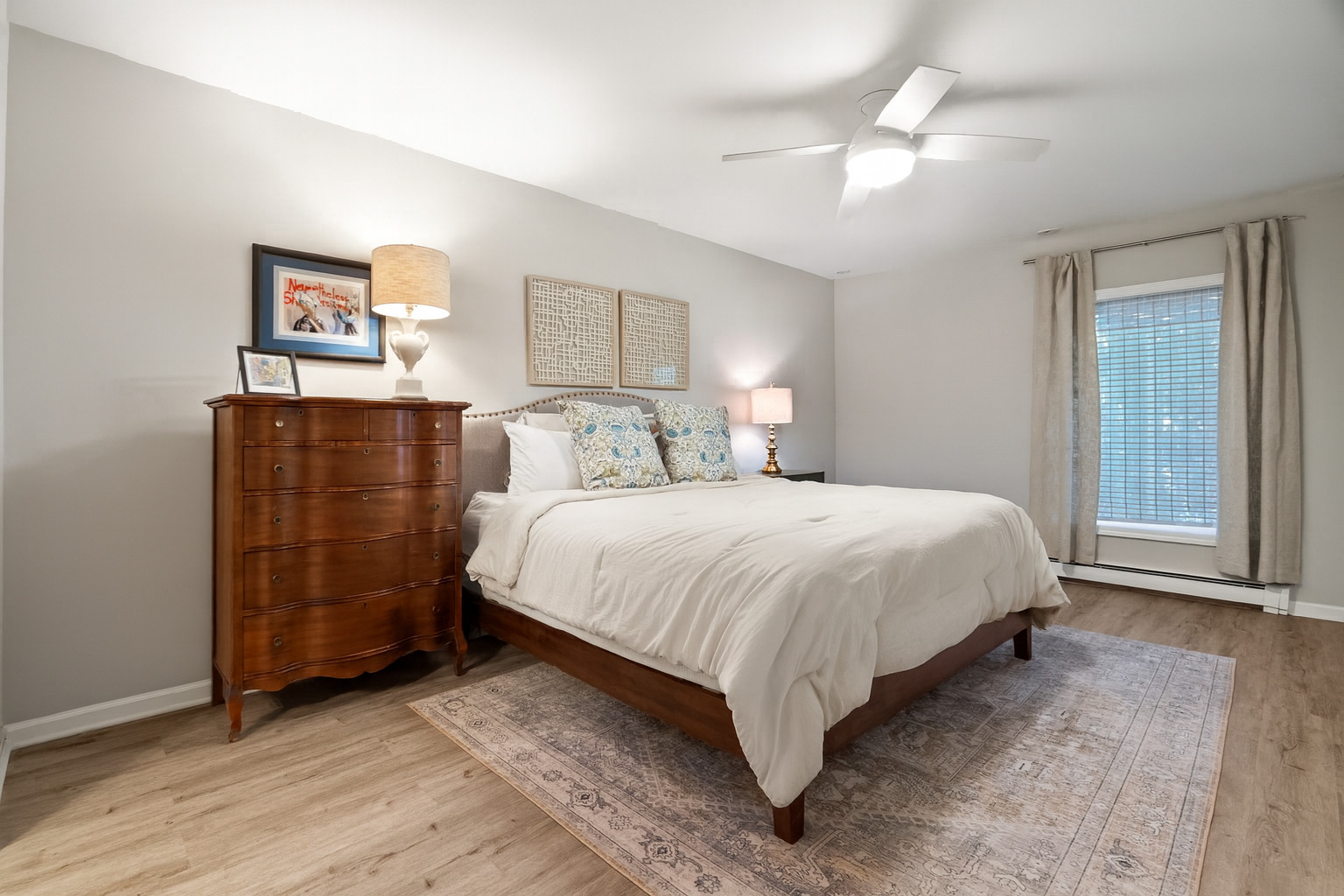 4900 Forest Avenue Unit: 201