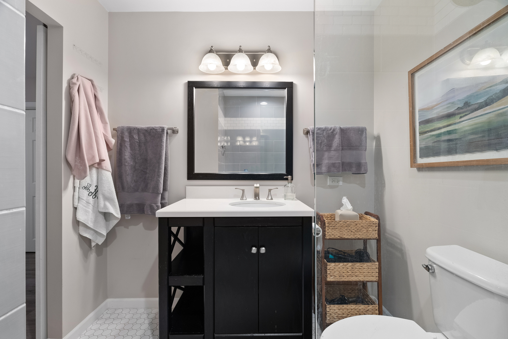 4900 Forest Avenue Unit: 201