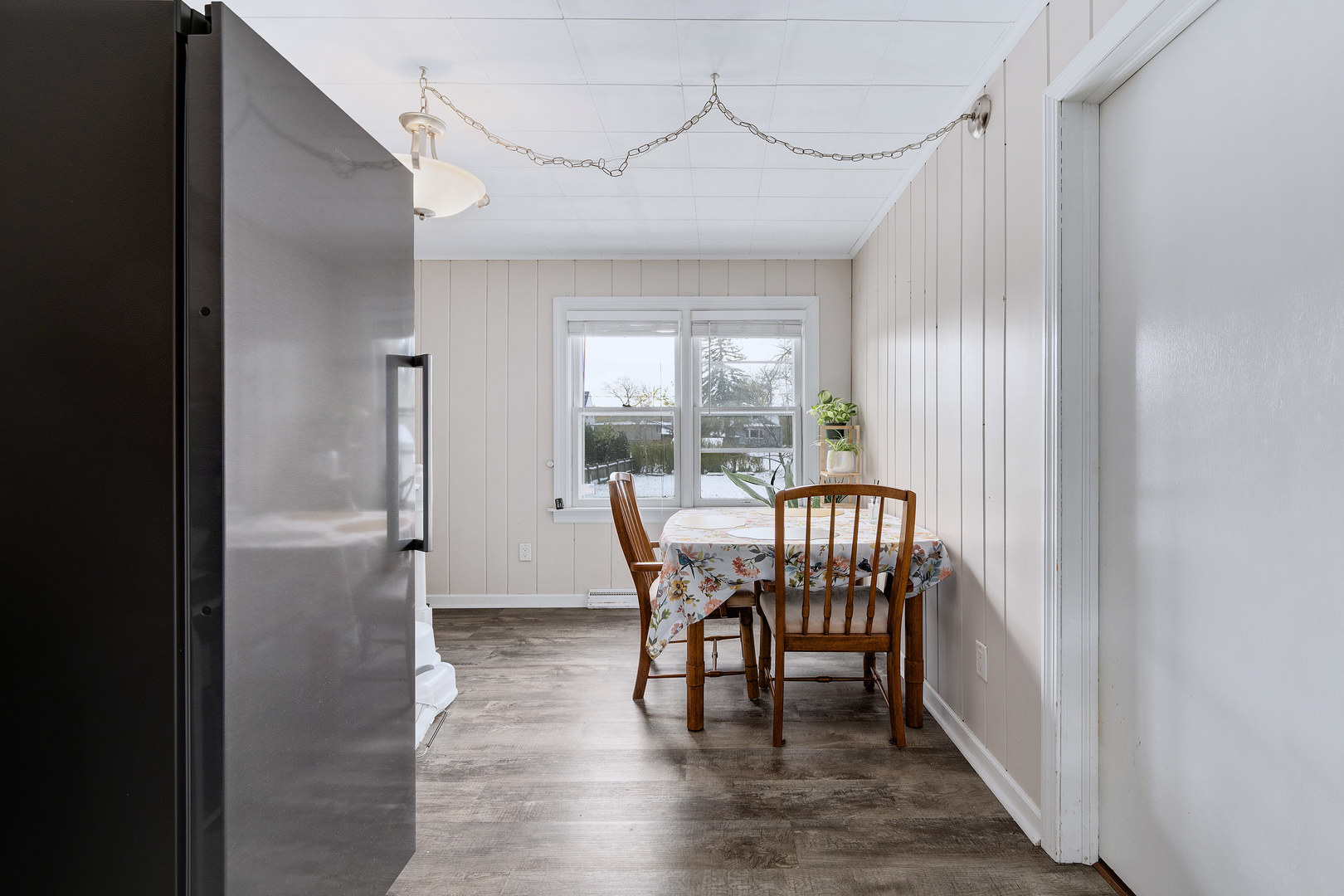 309 E Naperville Road