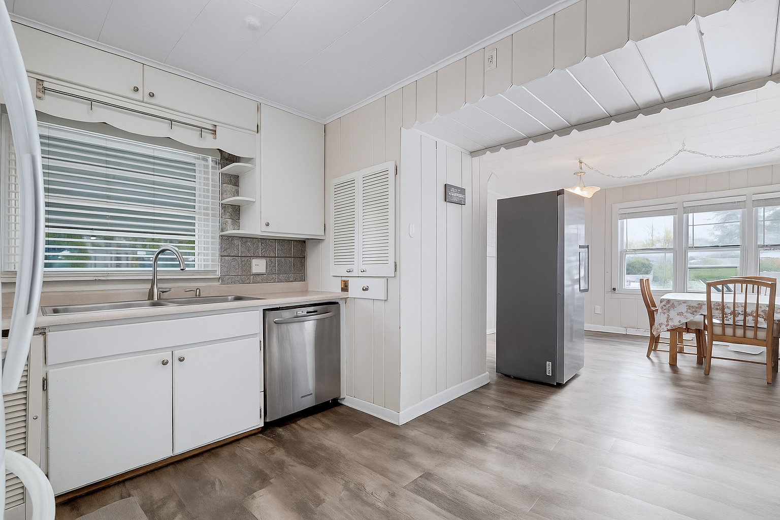 309 E Naperville Road