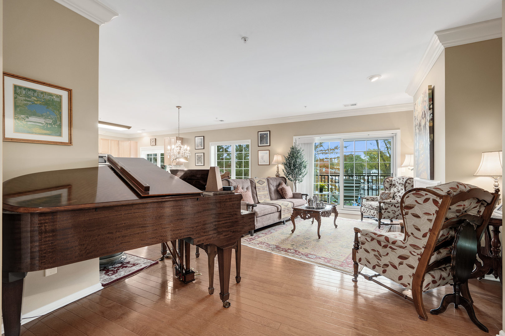 5329 Main Street Unit: 304