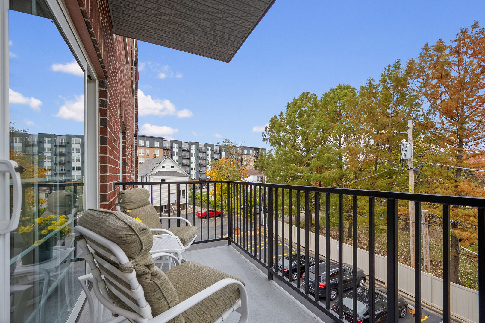 5329 Main Street Unit: 304