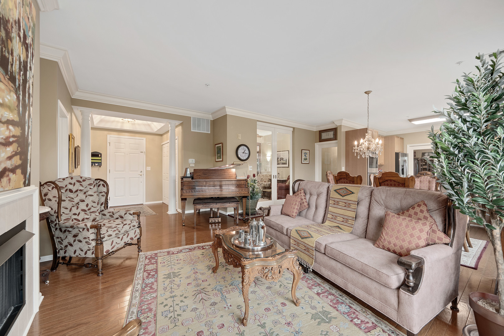 5329 Main Street Unit: 304