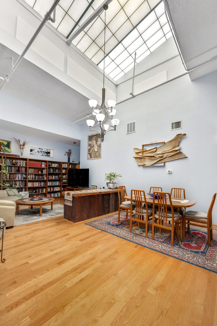 161 W Harrison Street Unit: 1206