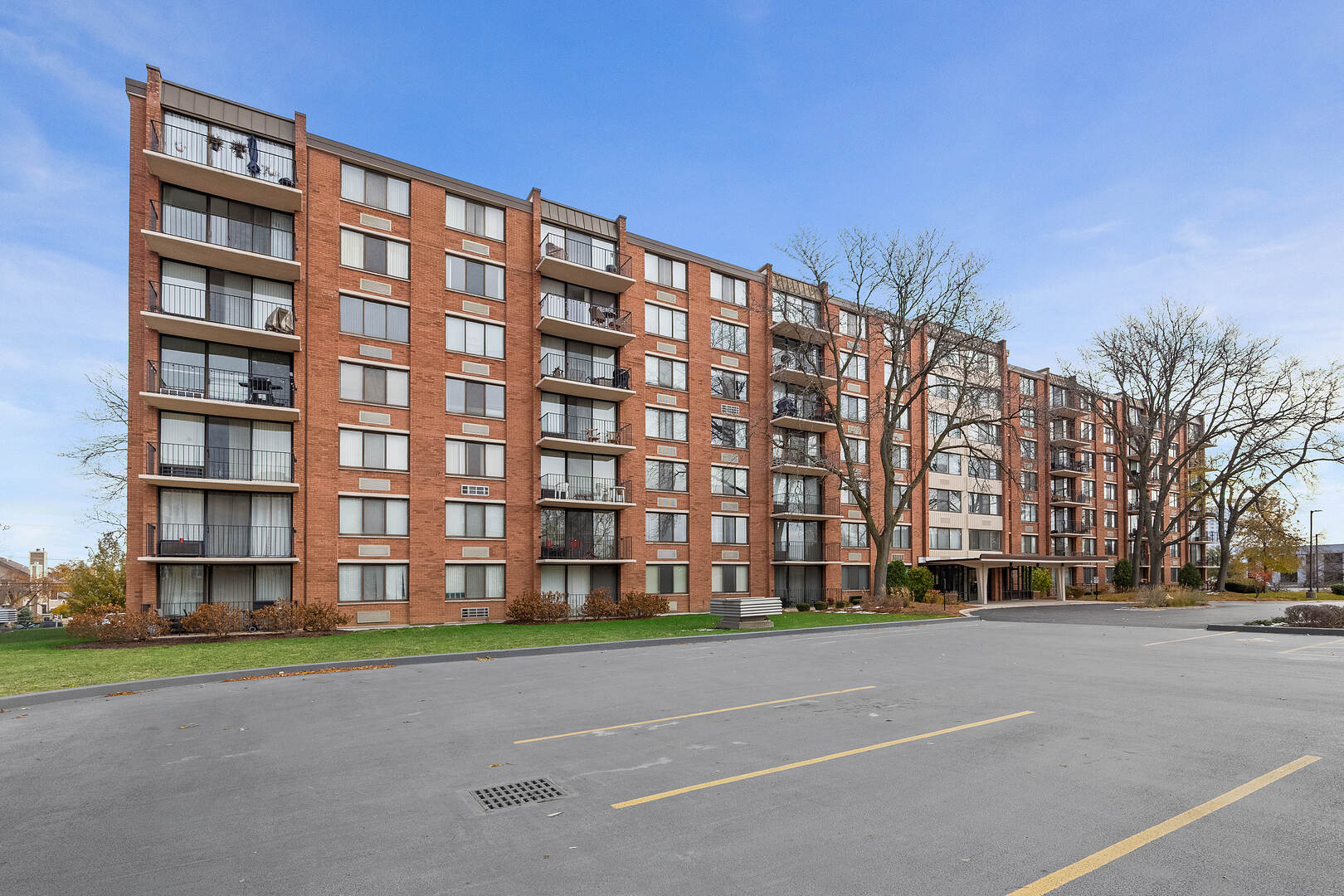 2000 Saint Regis Drive Unit: 6B