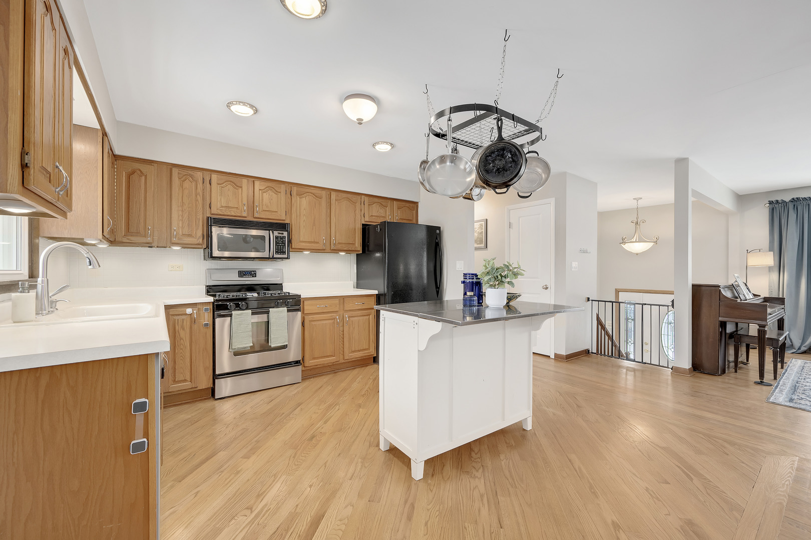 305 E Des Moines Street