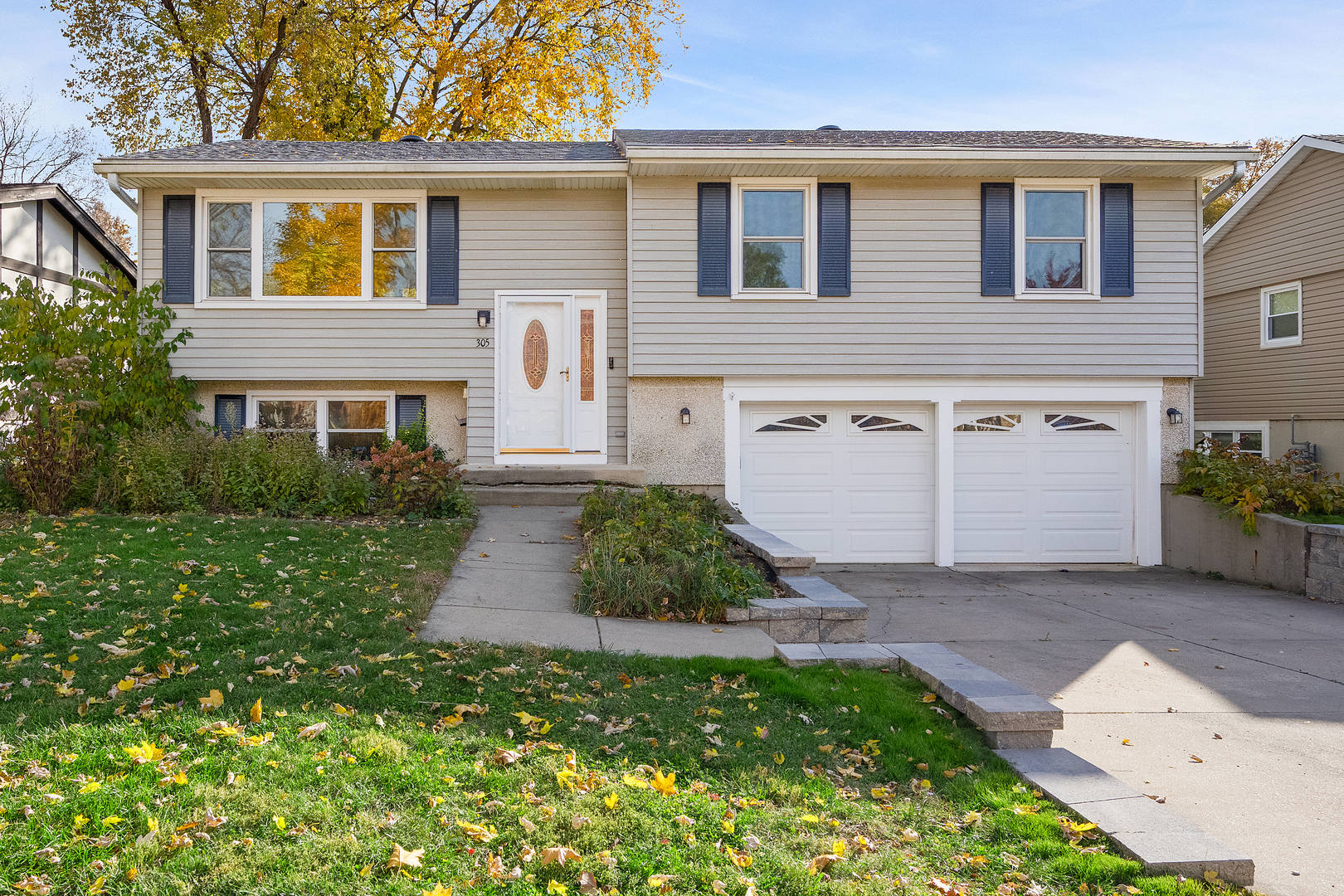 305 E Des Moines Street