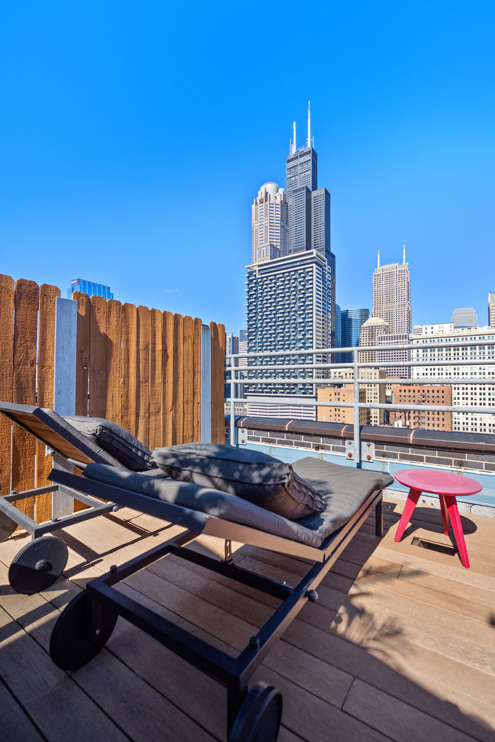 161 W Harrison Street Unit: 1208