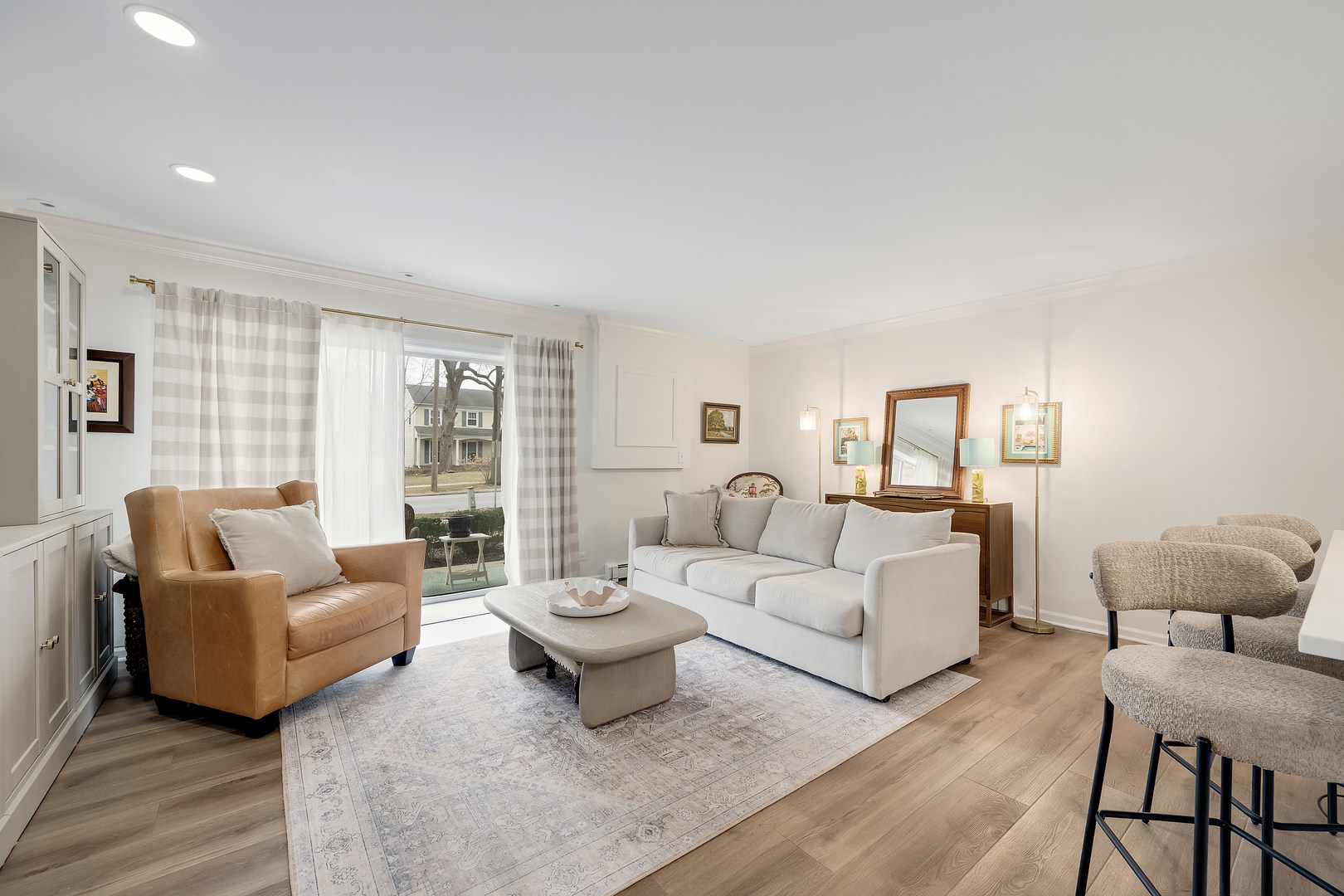 4900 Forest Avenue Unit: 108