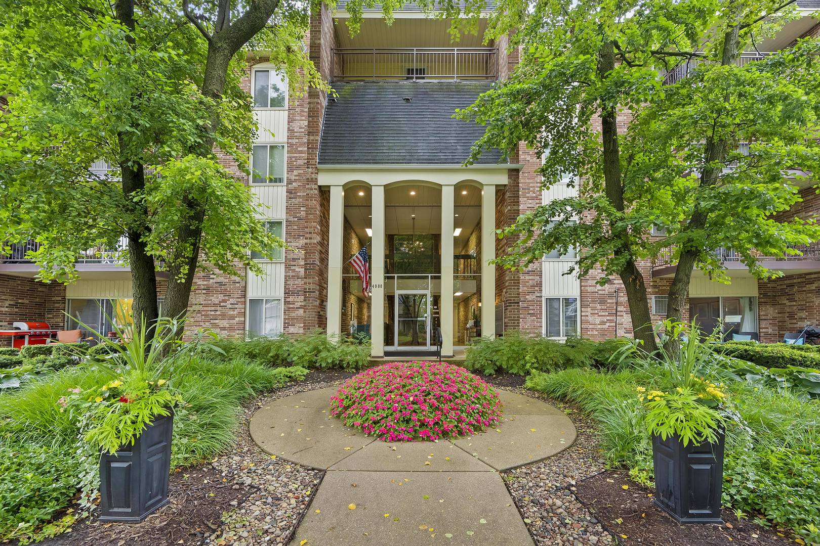 4900 Forest Avenue Unit: 108