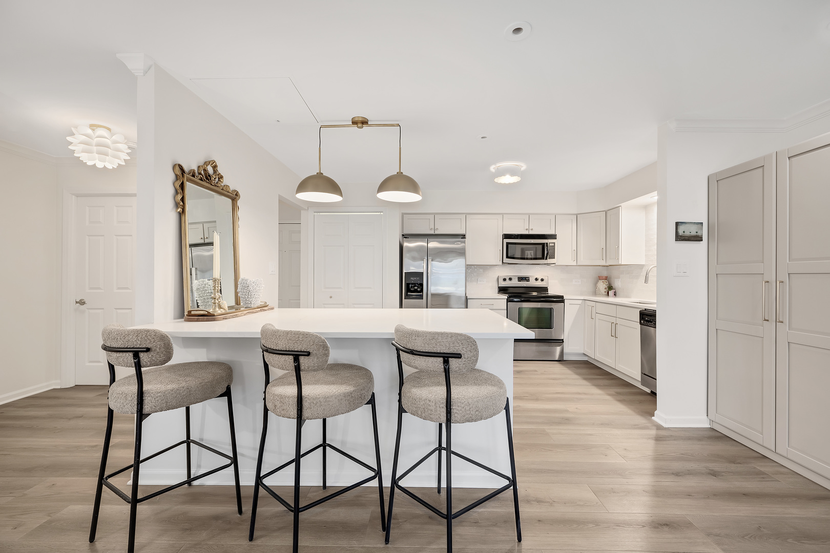 4900 Forest Avenue Unit: 108