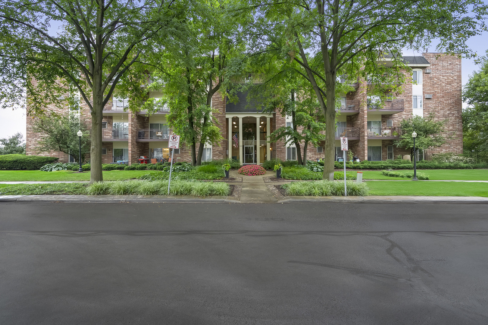 4900 Forest Avenue Unit: 108