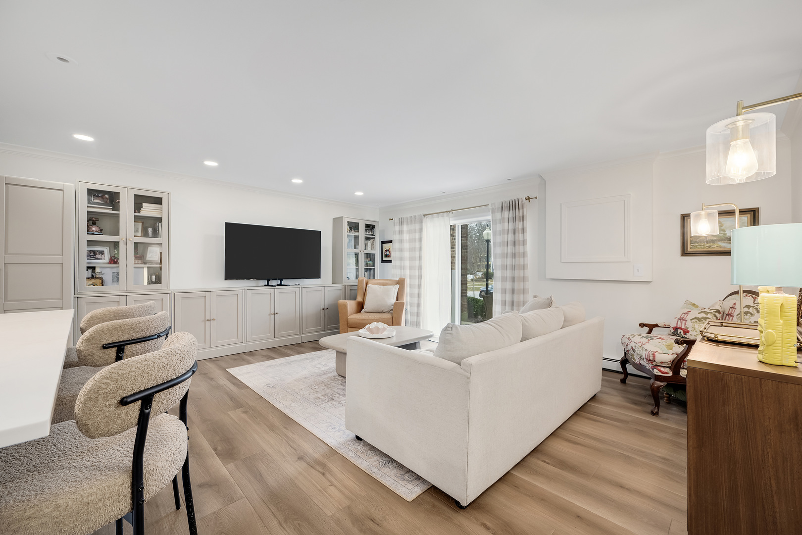 4900 Forest Avenue Unit: 108