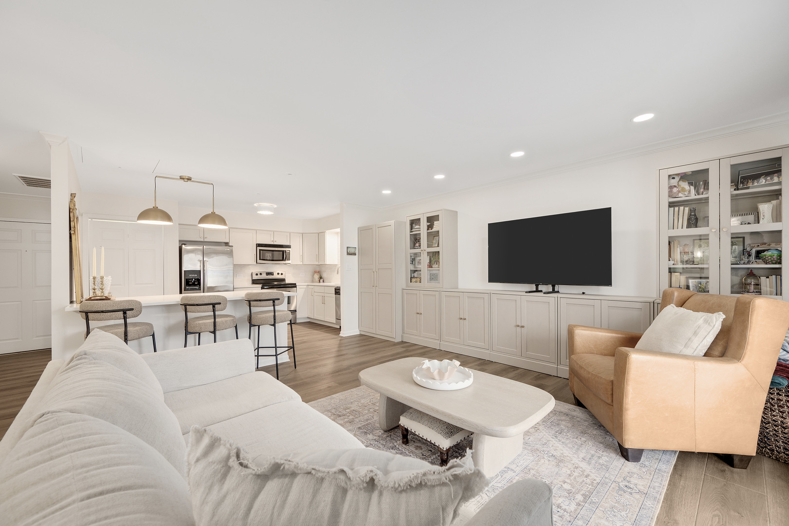 4900 Forest Avenue Unit: 108