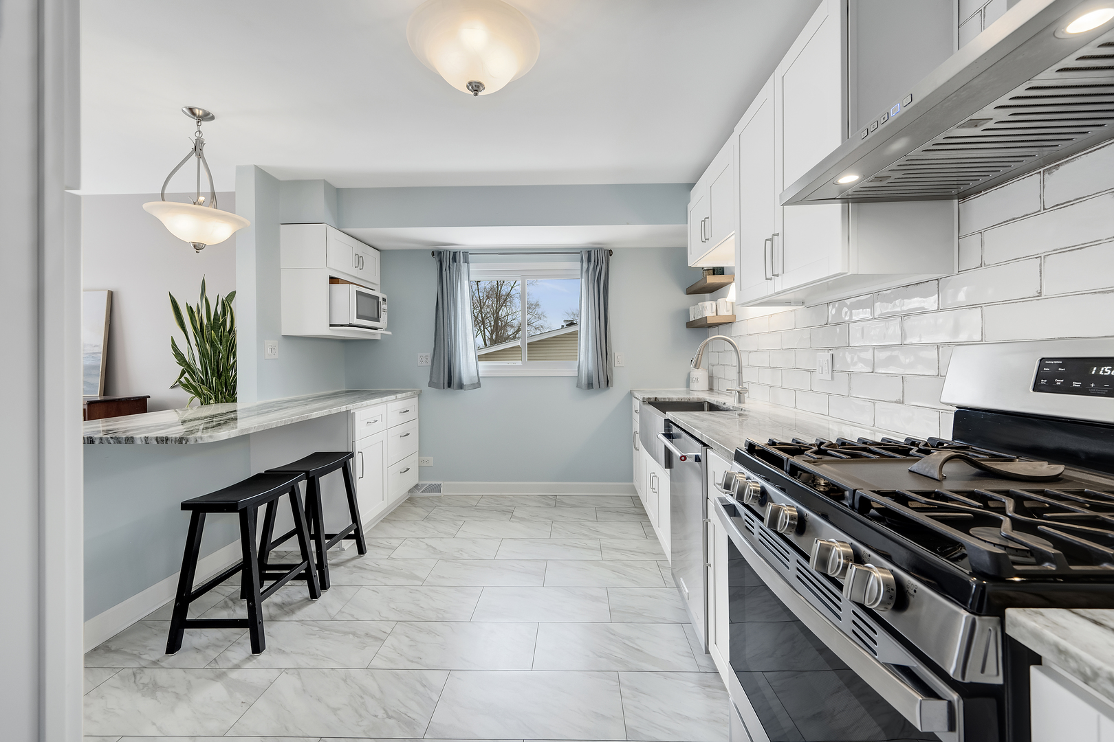 6921 Martin Drive Drive