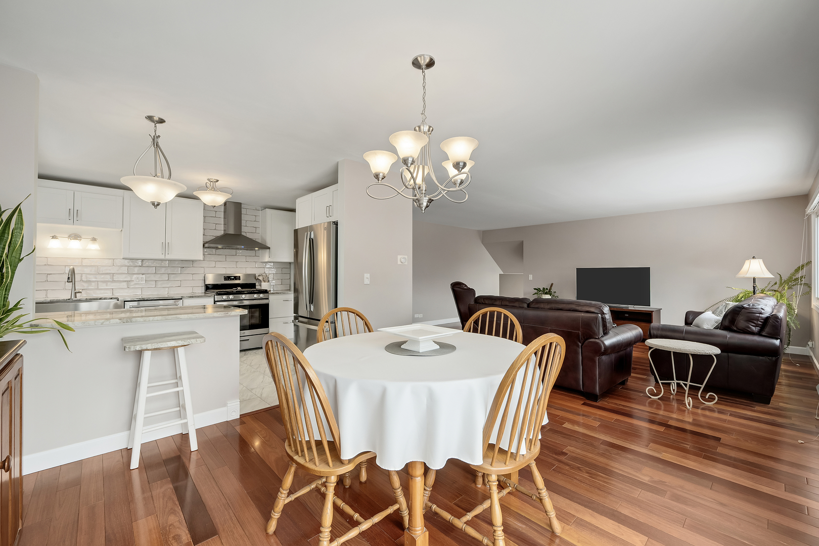 6921 Martin Drive Drive