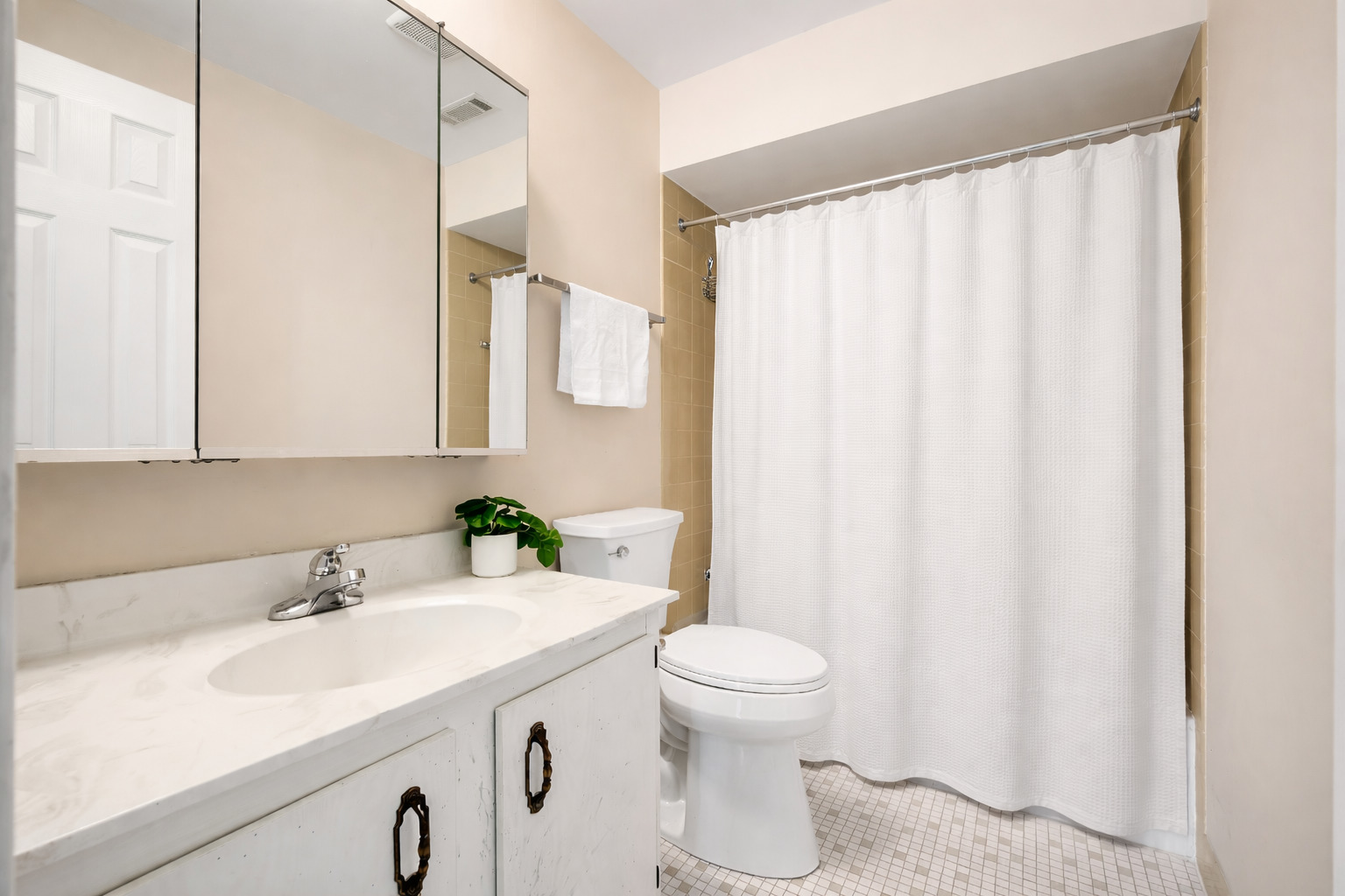 714 Walnut Drive Unit: 405