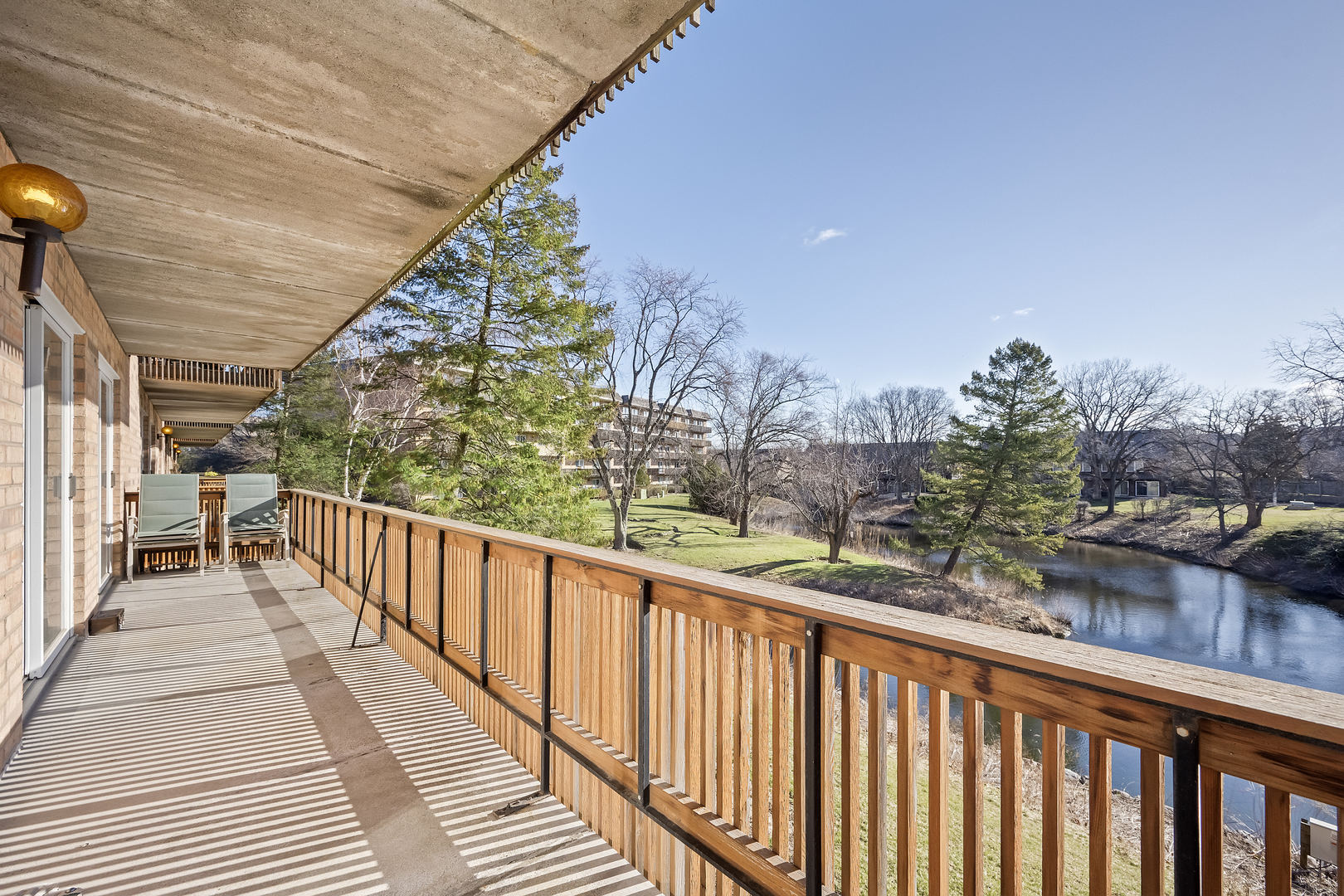 8025 WOODGLEN Lane Unit: 207