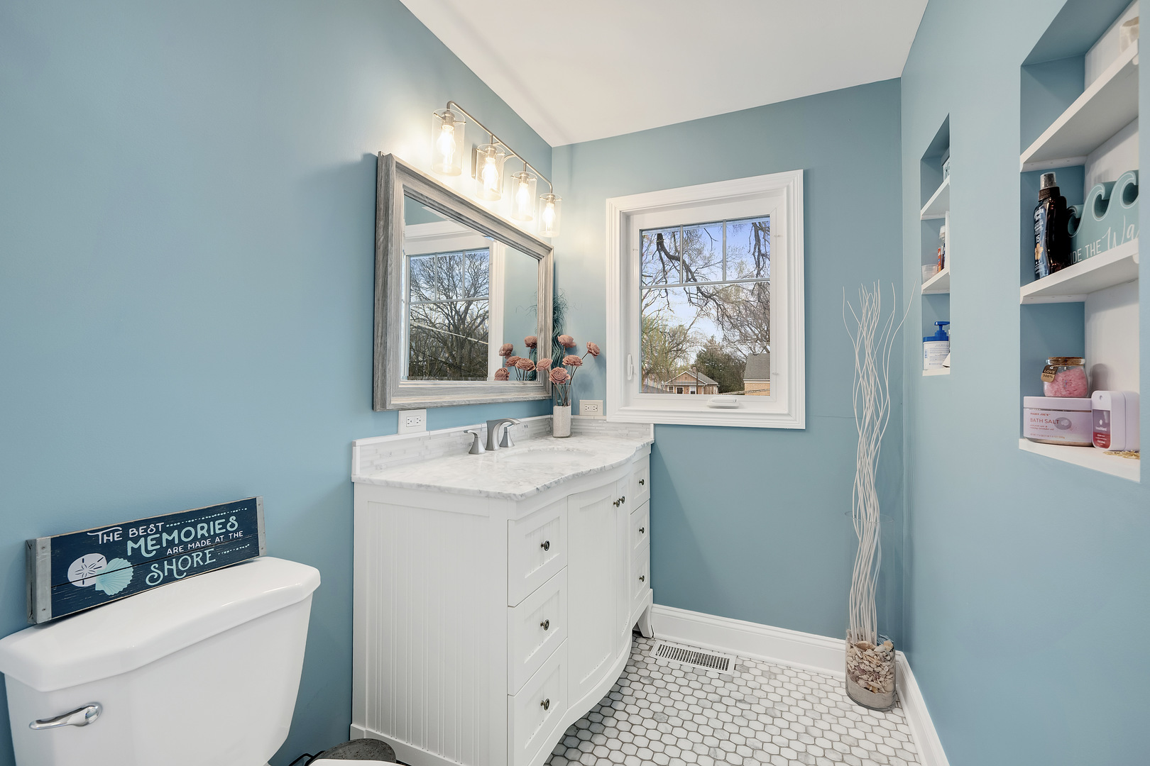 216 N Washington Street